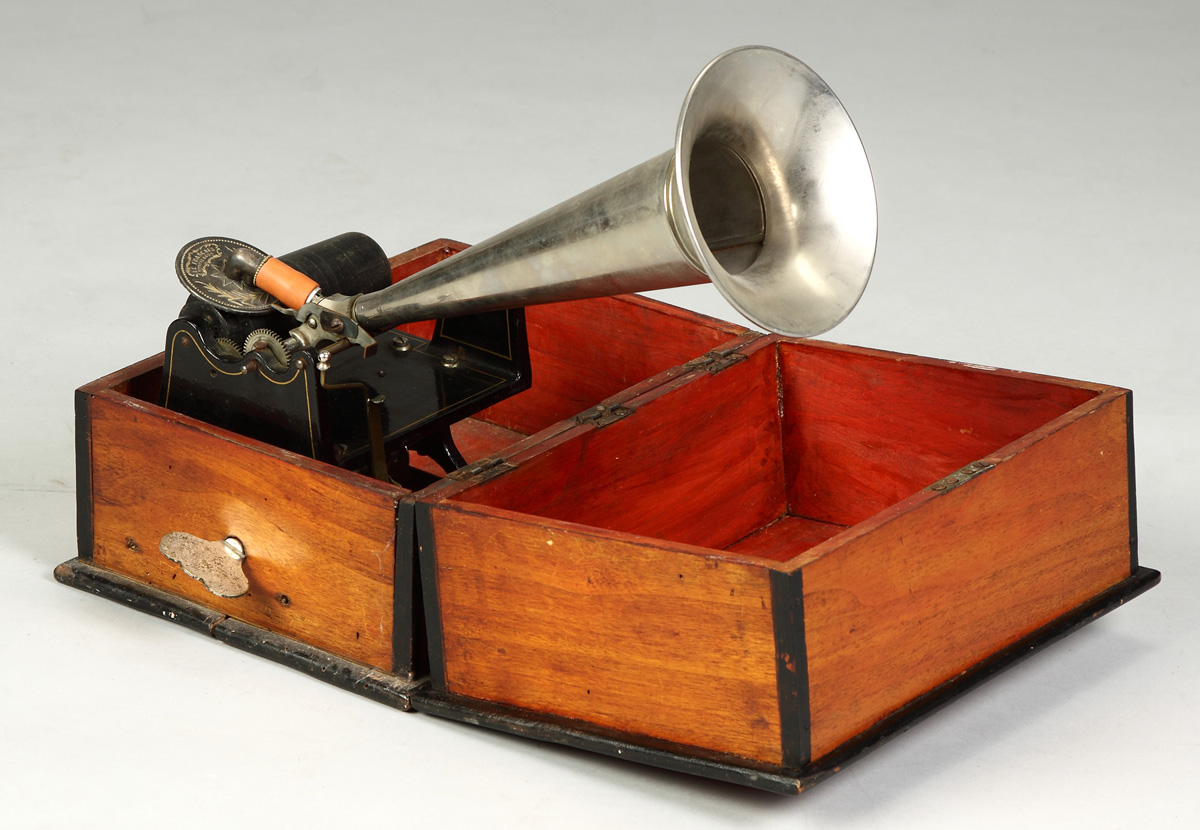 Rare ''Colibri'' Phonograph French