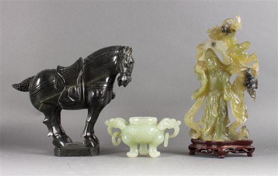 Chinese carved hardstone horse 137d29