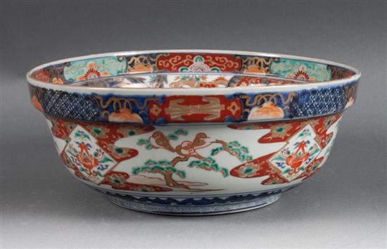 Japanese Imari porcelain bowl fourth 137d47