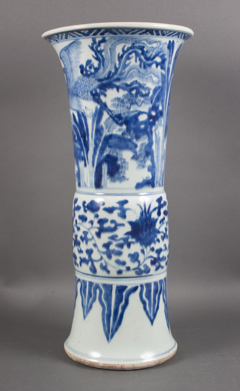 Chinese Export blue and white porcelain 137d62