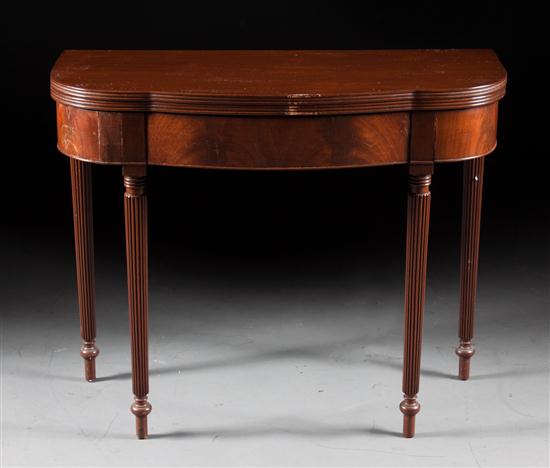 Federal style mahogany shaped front