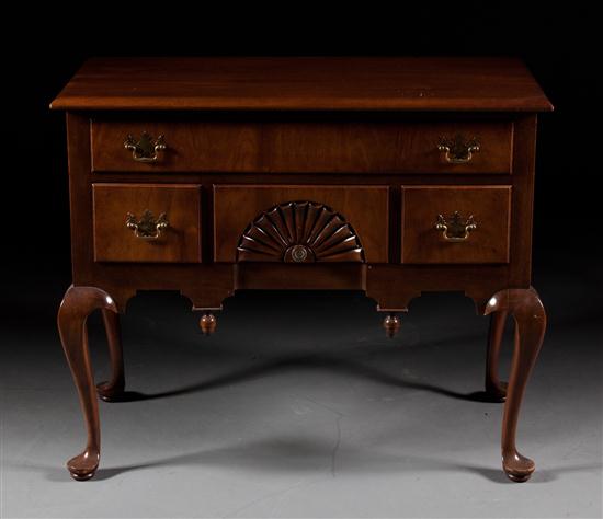 Queen Anne style mahogany lowboy 137e53