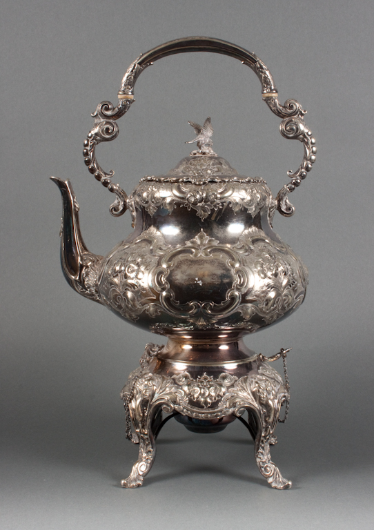 English Sheffield repousse silver plated 138027