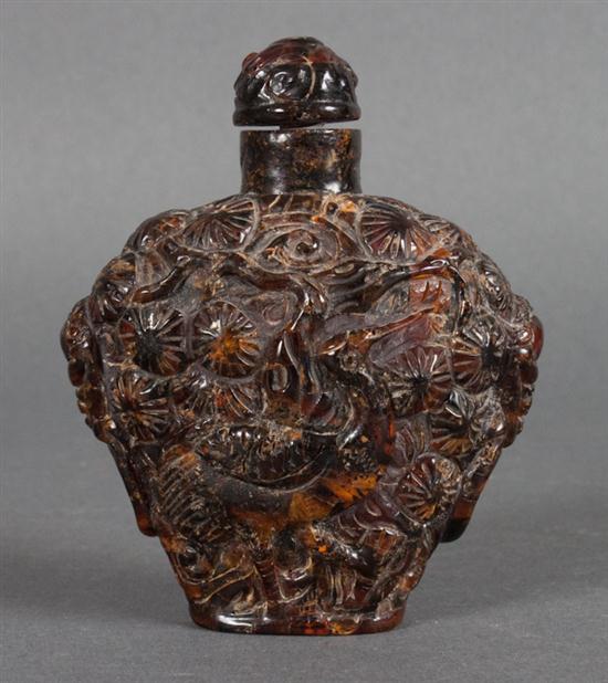 Chinese carved amber snuff bottle