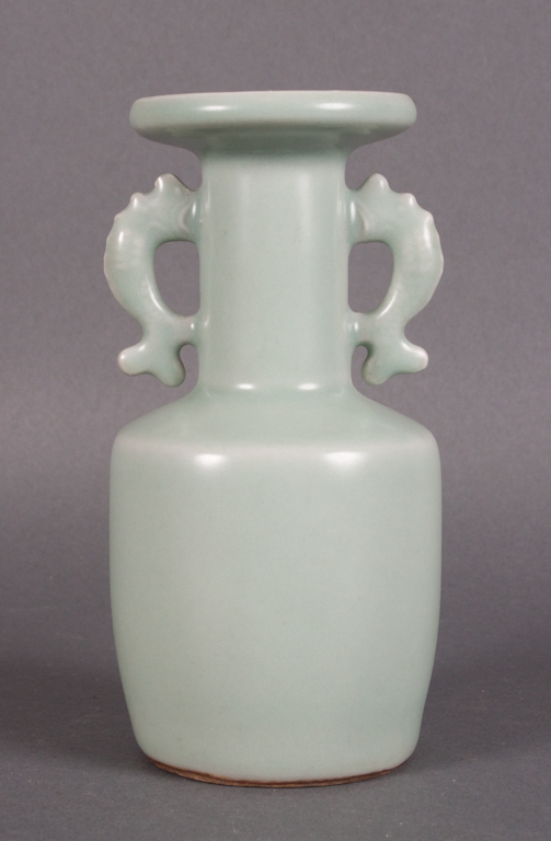 Chinese celadon porcelain two handled 138592