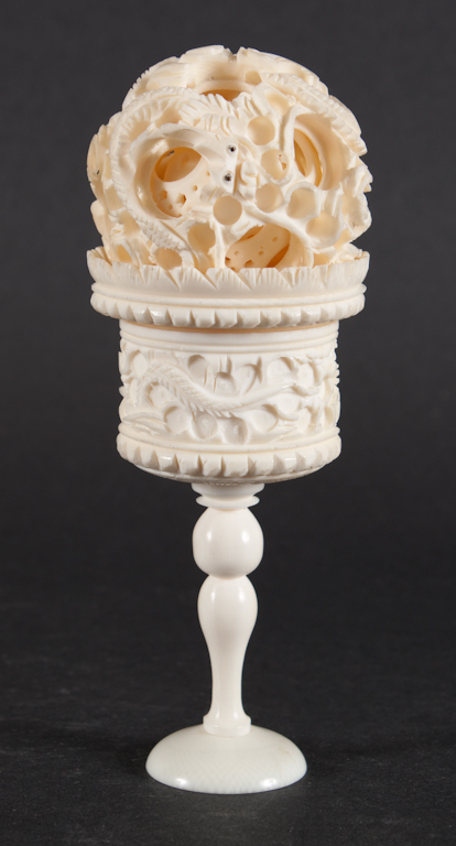 Chinese carved ivory puzzle ball 136194