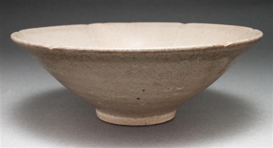Chinese white glaze stoneware bowl 1361c1