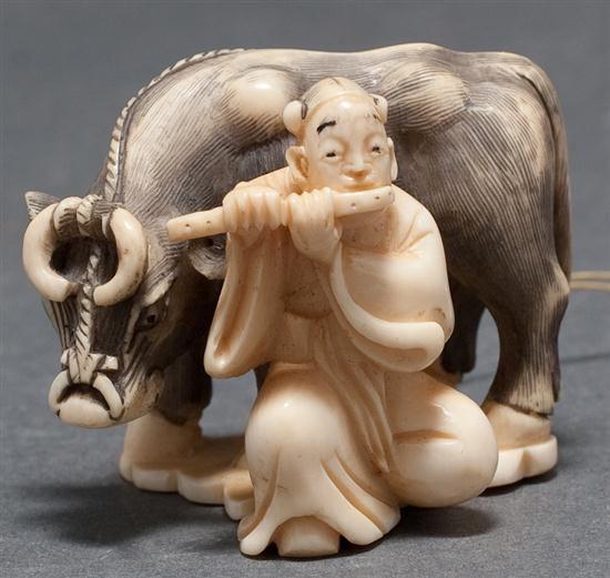 Japanese carved ivory netsuke  1361ed