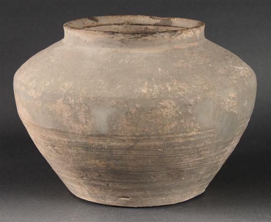 Chinese archaic style storage jar 13620a