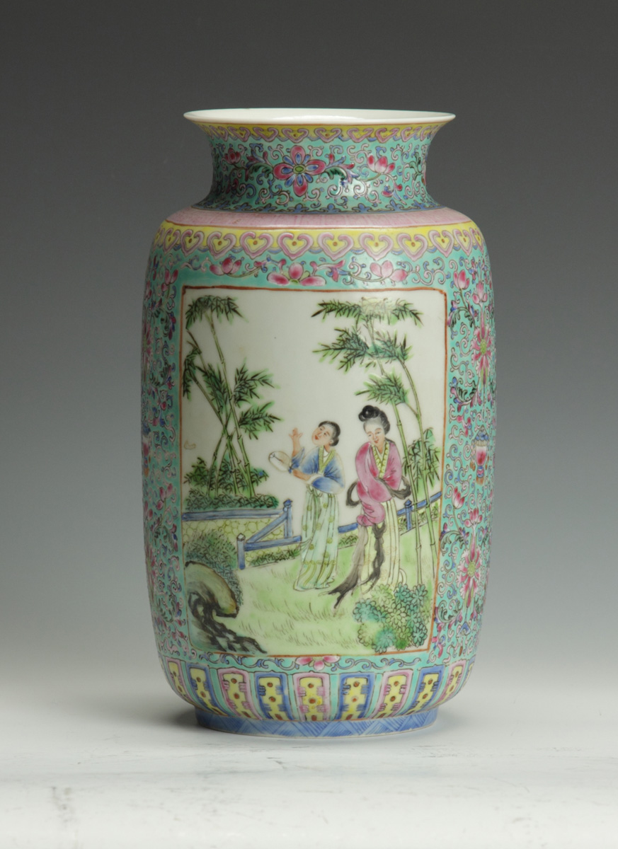 Chinese Porcelain Decorated Vase