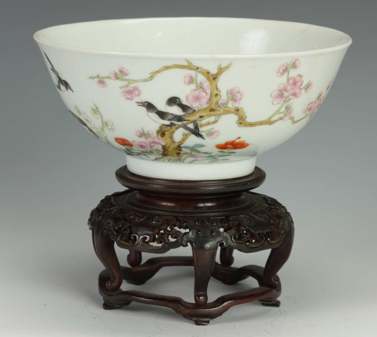 Chinese Decorated Porcelain Bowl 13658f