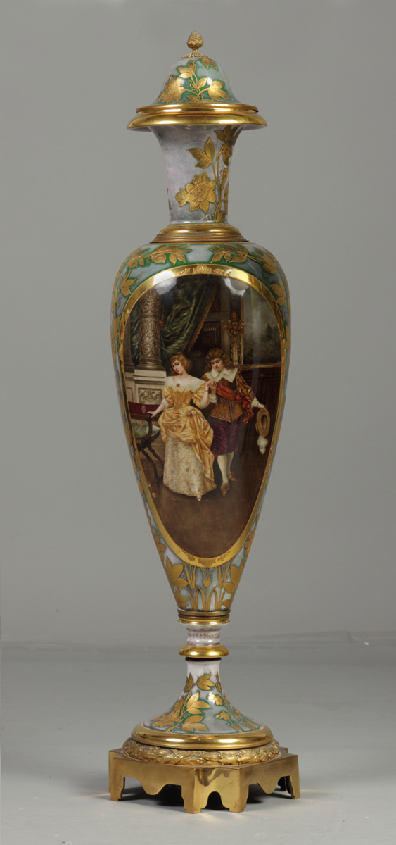 Fine Monumental Royal Vienna Porcelain 136695