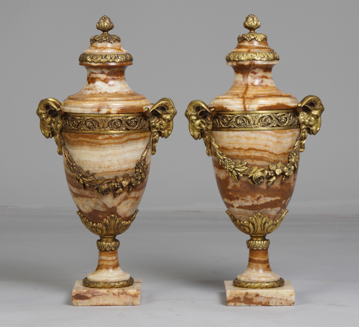 A Pair of Marble Gilt Bronze 1366a8