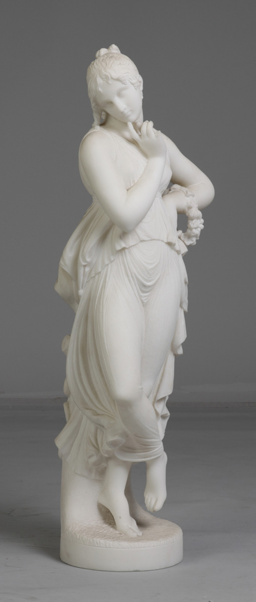 Carved Marble Lady with Garland 1366b4