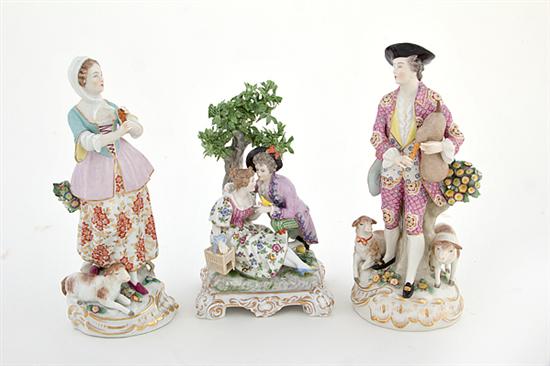 Continental porcelain figures of 1369a9