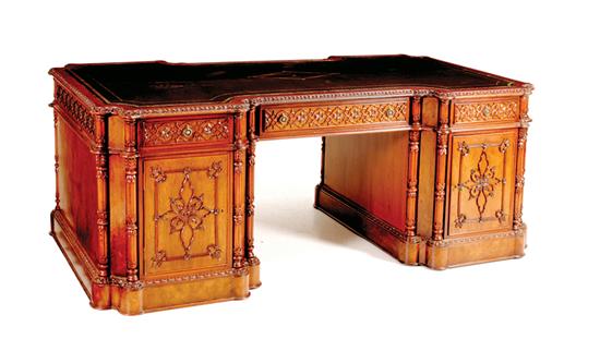 Chinese Chippendale style mahogany 1369bd