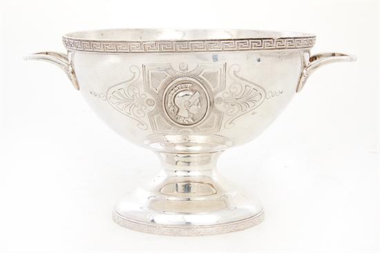 Meriden Medallion silverplate centerbowl