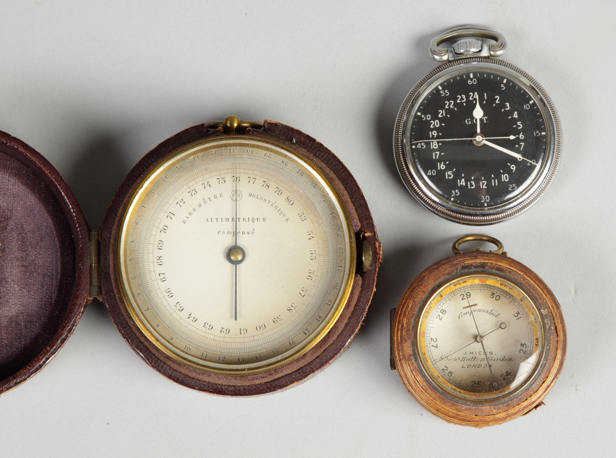 Barometers & Stopwatch Lot 114: