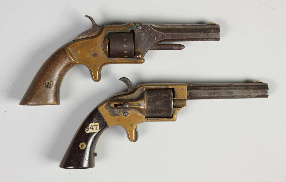 Revolvers Lot 215: Manhattan Pocket