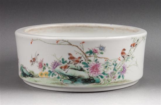 Chinese Famille Rose porcelain 136ebb