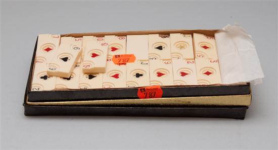 Crisloid plastic domino set in box Estimate