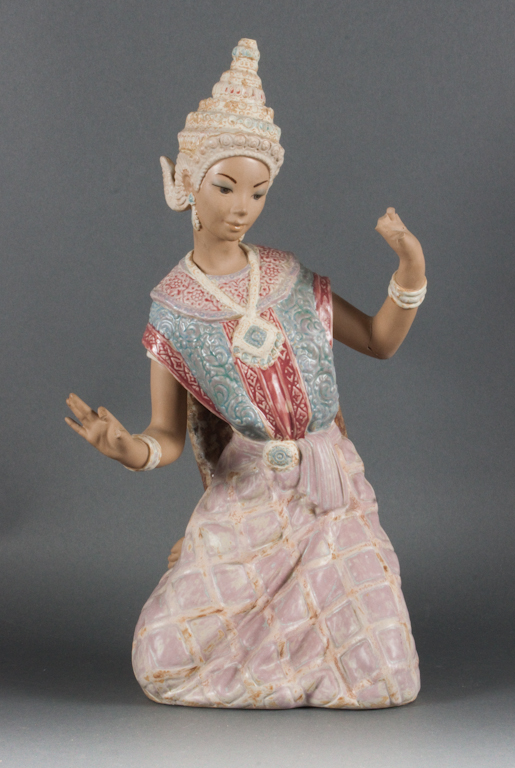 Lladro Gres Thai dancer modeled