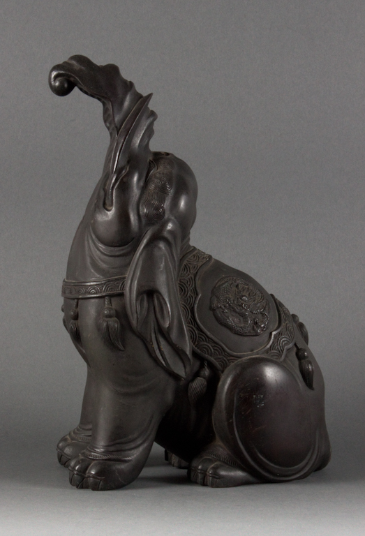 Chinese patinated bronze figure 139b40