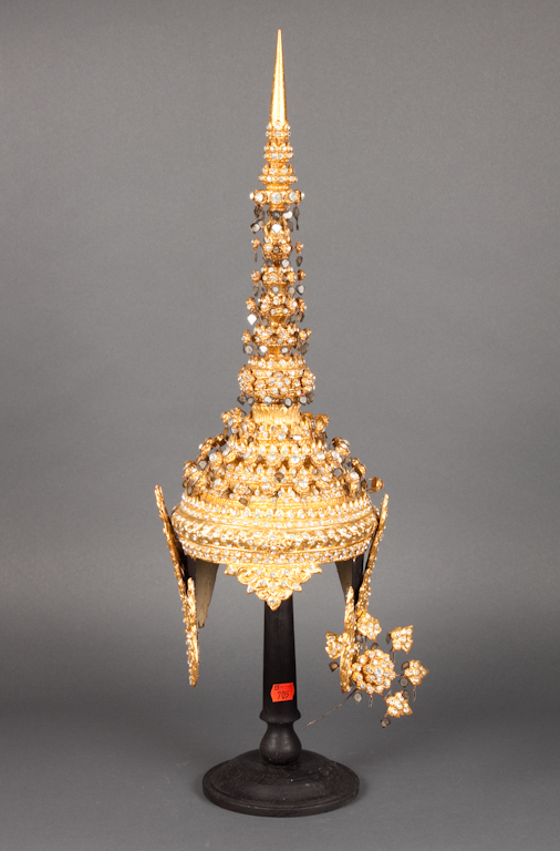 Thai faux jewel encrusted gilt 139ba4