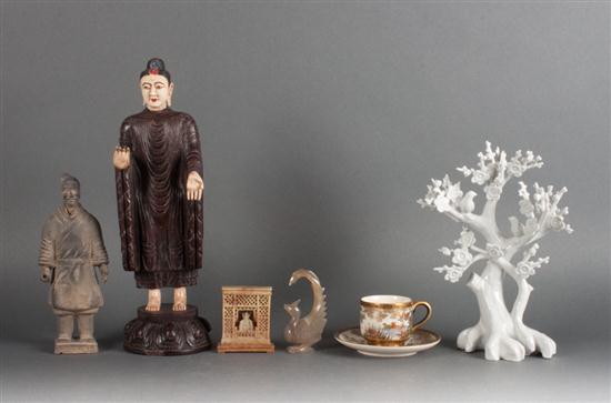 Assorted oriental objects and figures 139c21