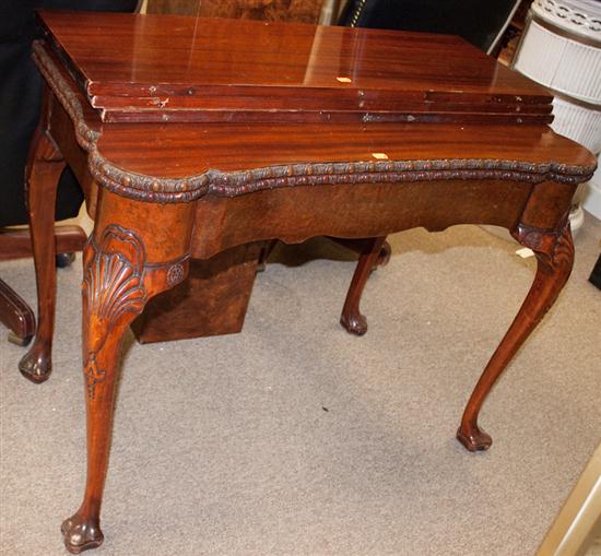 Chippendale style mahogany flip top 139c42