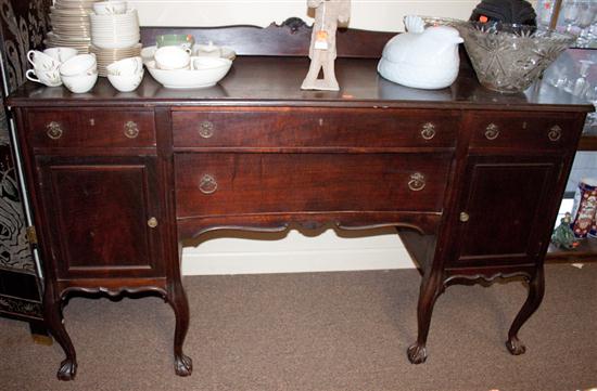 Chippendale style mahogany sideboard 139d42