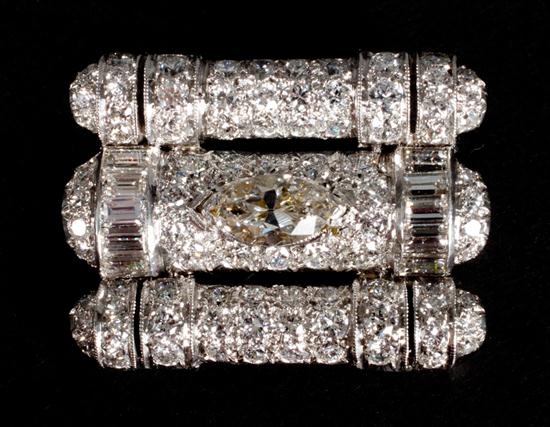 Platinum and diamond brooch diamonds