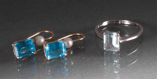 Pair of gold blue topaz and pearl 139efc