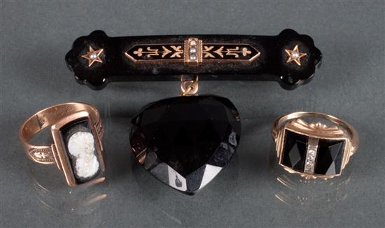 Group of Victorian onyx jewelry 139efe