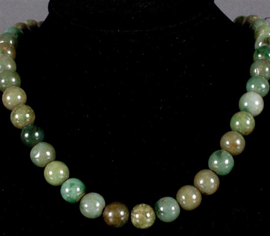 Jade bead necklace beads approximately