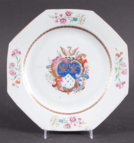 Chinese Export Famille Rose armorial 13a079