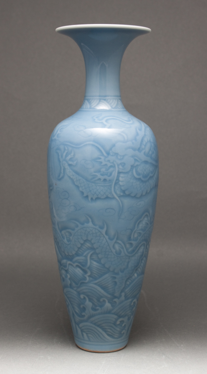 Chinese blue monochrome porcelain 13a082