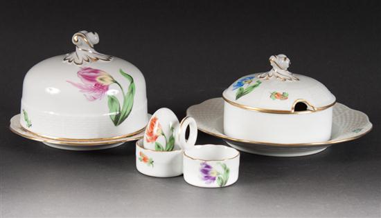 Herend floral decorated porcelain 13a0f4