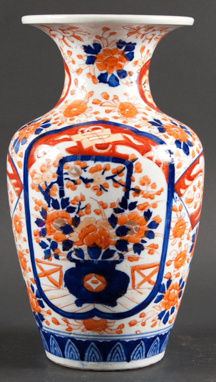 Japanese Imari porcelain vase fourth