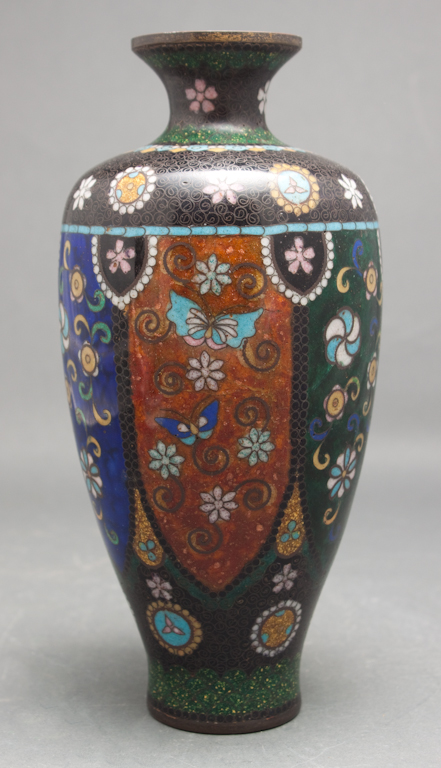 Chinese cloisonne enamel vase late