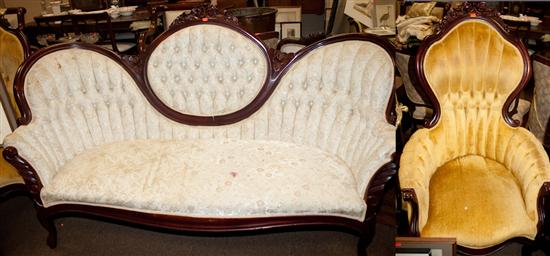 Victorian style button back upholstered 13a466