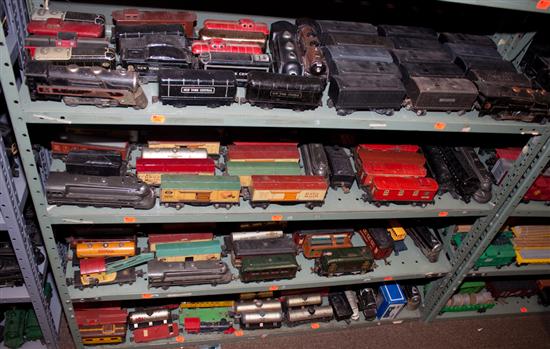 Large assortment of Lionel lithographed
