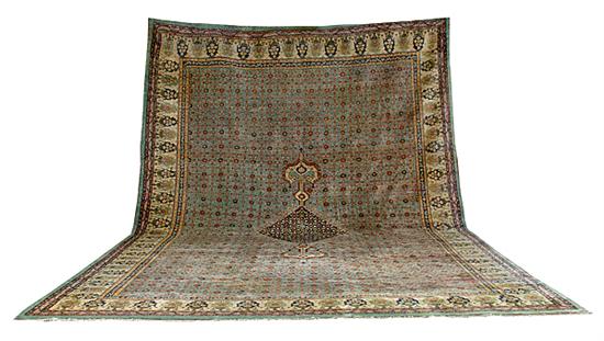 Persian Bidjar carpet circa 1940