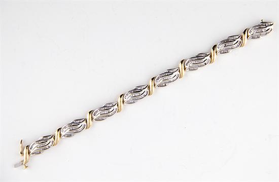 Gold and diamond bracelet 14K white 13a724