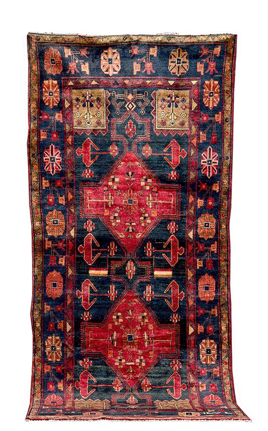 Persian N W Village carpet 4 7  13a7ca