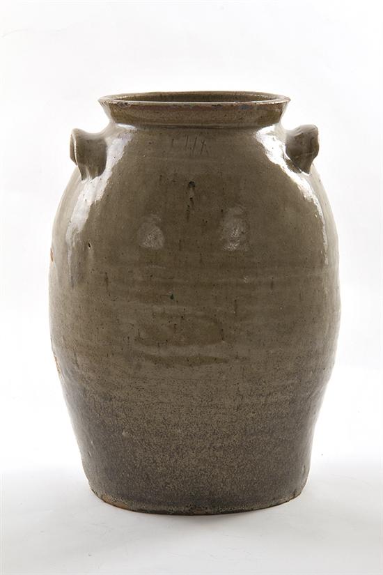 Southern stoneware storage jar 13a85a