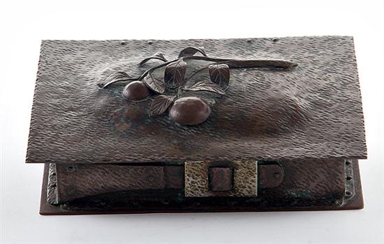 Arts Crafts hammered copper box 13a94b