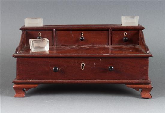 Edwardian Chippendale style mahogany 13aaac