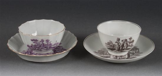 Two Worcester porcelain tea bowls 13ab12