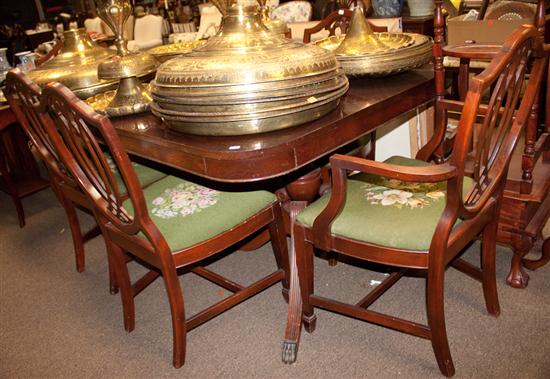 George III style mahogany 9-piece dining